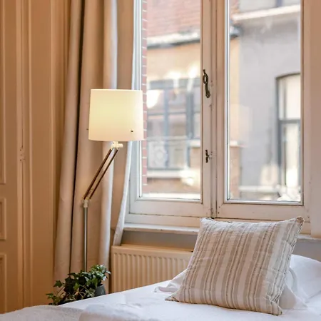 Huswell - Cape Montigny - A Beautifully Renovated Historic In The Heart Of *