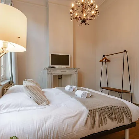 Huswell - Cape Montigny - A Beautifully Renovated Historic In The Heart Of