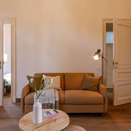 Apartment Huswell - Cape Montigny - A Beautifully Renovated Historic In The Heart Of